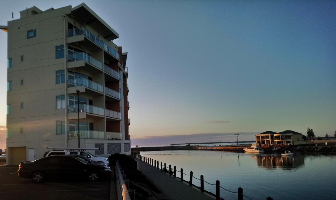 Wallaroo Marina Executive Apartments Buitenkant foto